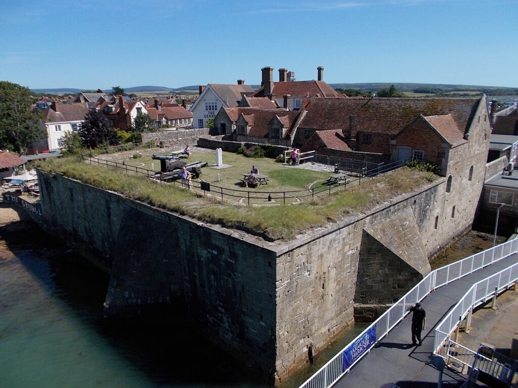 Yarmouth Castle beside the Solent on the Isle of Wight.